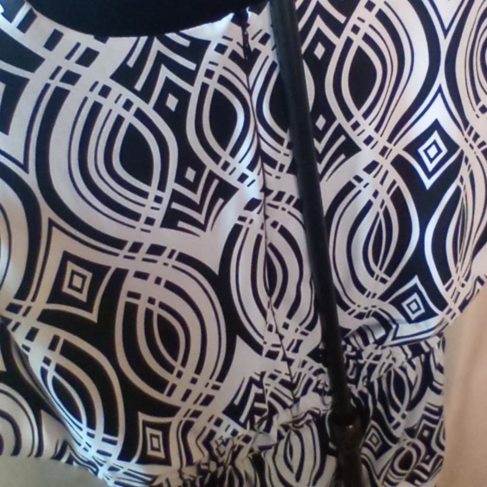 Signature Romper - Picture 4 of 5